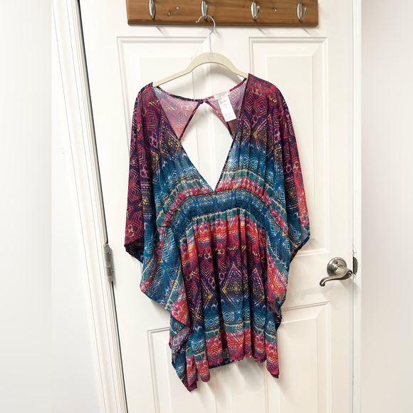 Jessica Simpson Other - JESSICA SIMPSON MULTICOLOR BEACH COVER UP